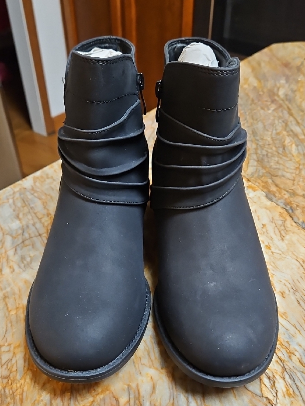 LUOIKA Women's Black Ankle Boots with Wrap Detail WIDE WIDTH - 8XW. NEW